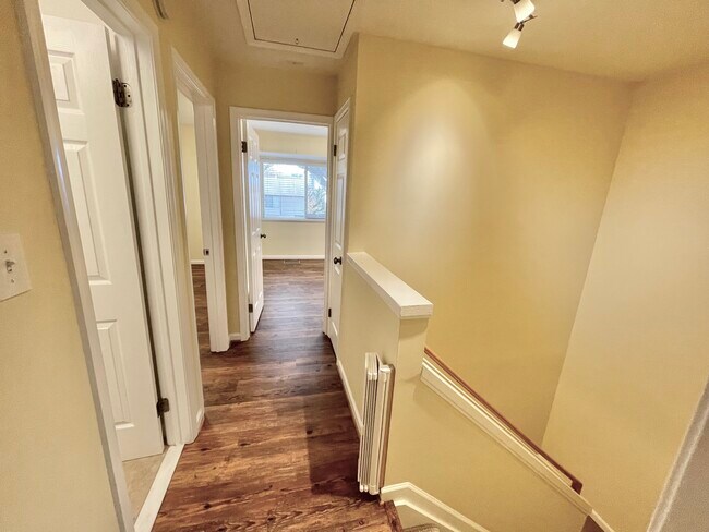 Building Photo - 1661 Westwind Way