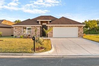 Building Photo - 4 Augusta Dr