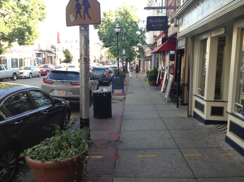 south Charles street - 1016 S Charles St