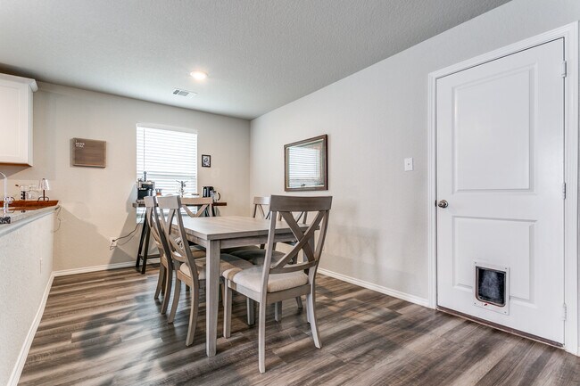 Building Photo - 8846 Barrow Path