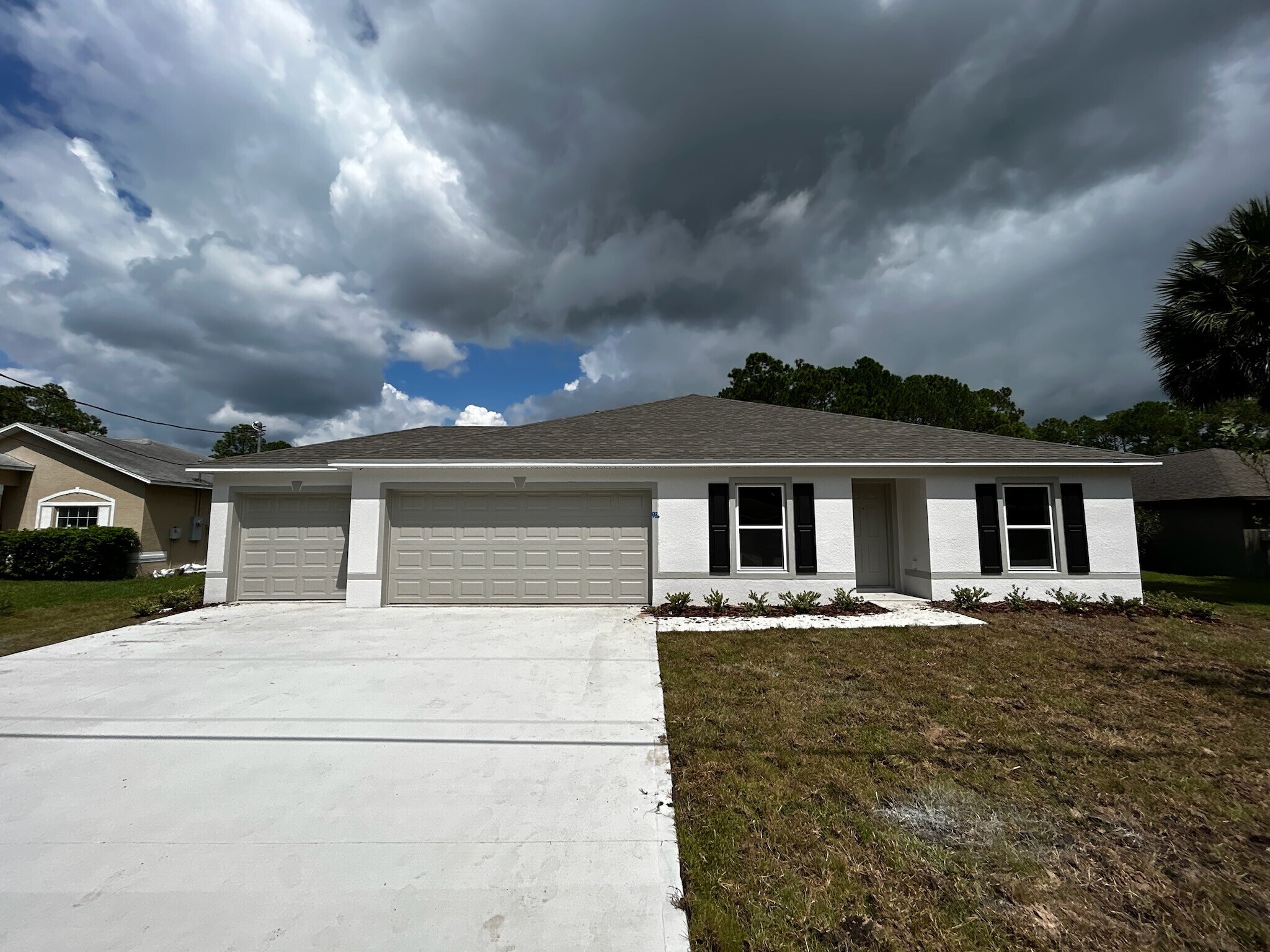 Building Photo - 93 Rymshaw Dr