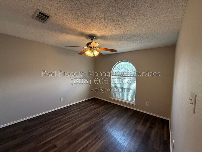 Building Photo - 8302 Dixon Ave
