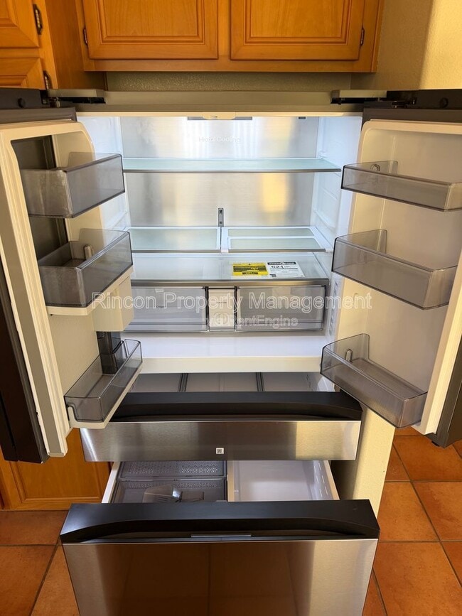 Building Photo - 262 Potawatomi St