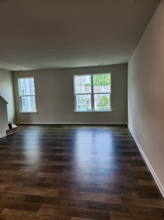 Building Photo - 4055 Grand Reserve Ln
