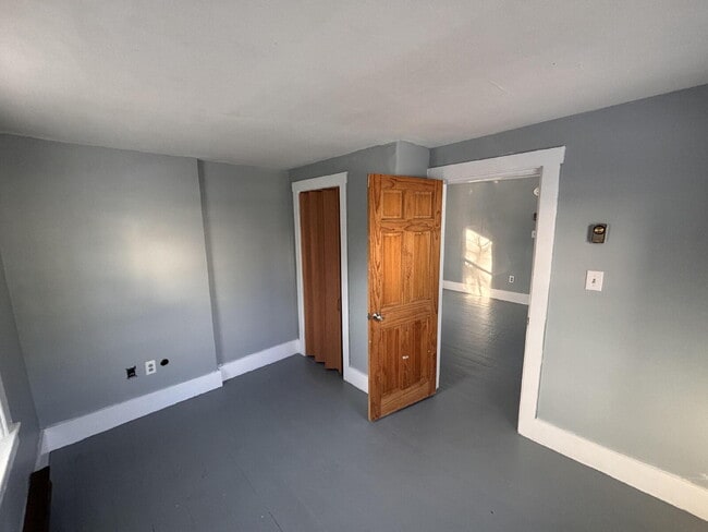 Building Photo - 1BR/1BA Apartment – Prime Location Near Downtown Bath!