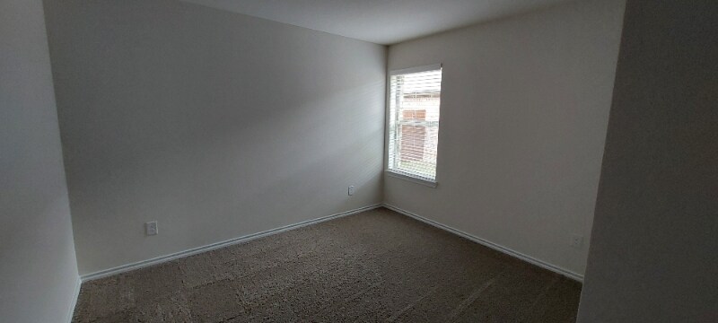 Building Photo - 1418 Saddlehorn Dr