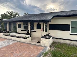 Building Photo - 9921 Vaughn St