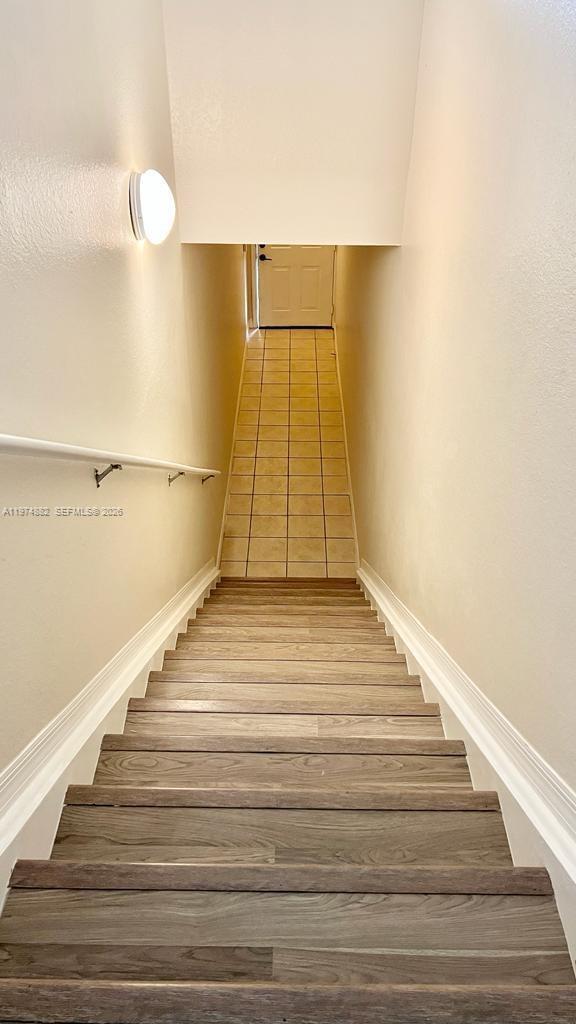 Building Photo - 120 SW Peacock Blvd