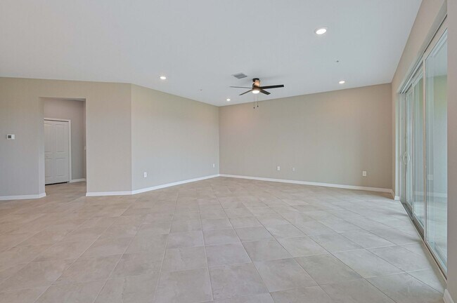 Building Photo - NEW CONSTRUCTION - 2/2 + Loft & 1 Car Garage in Ibis Landing!