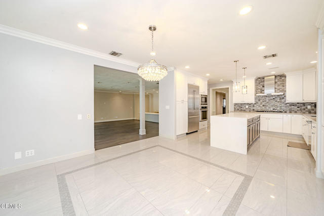 Building Photo - 4330 Bel Air Dr