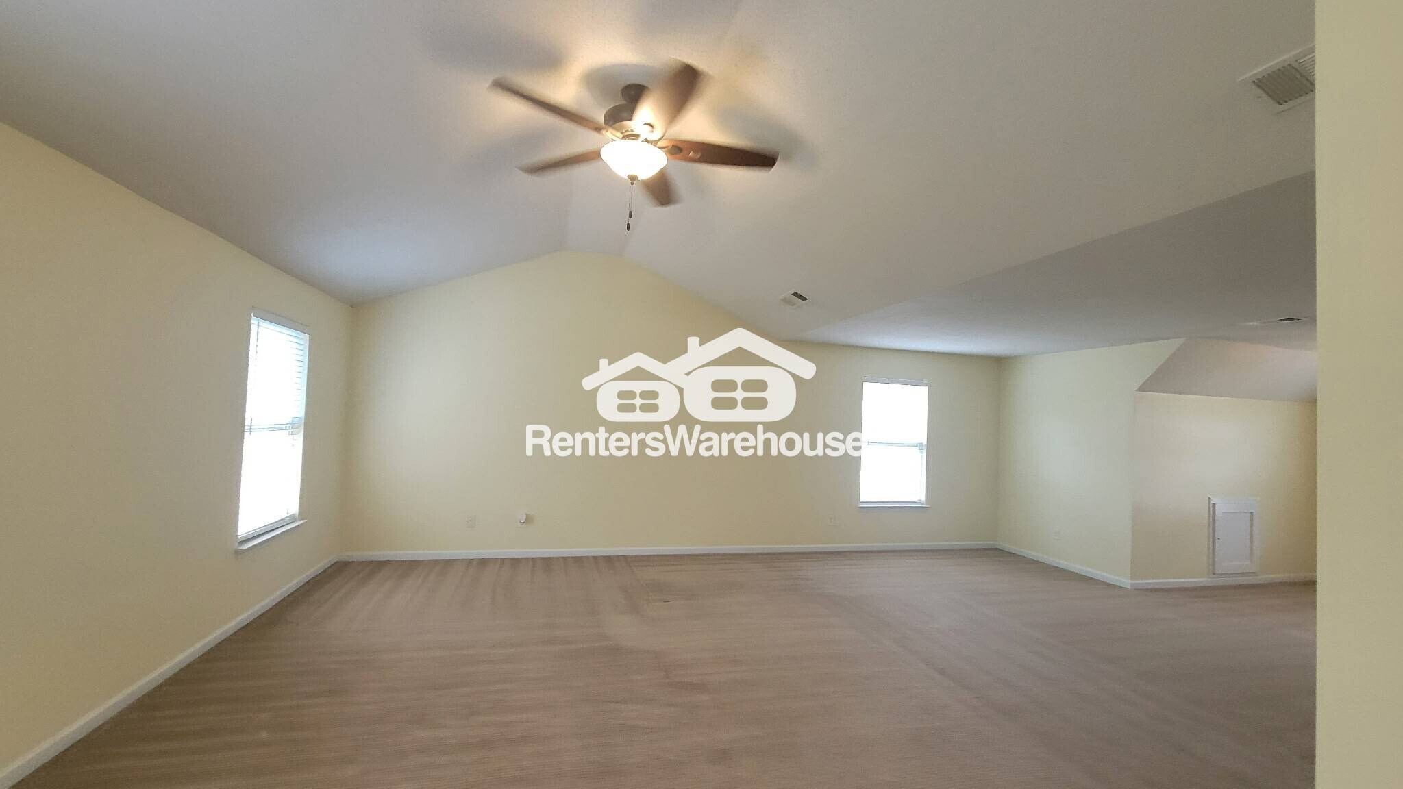 Building Photo - 118 Laughlin Dr