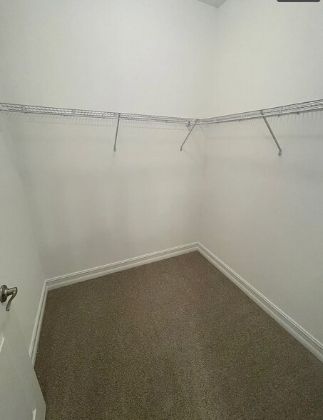 Building Photo - 1078 Rolling Brook Ln