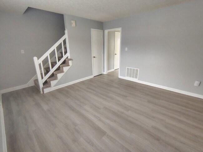 Building Photo - 61 Ferguson Dr