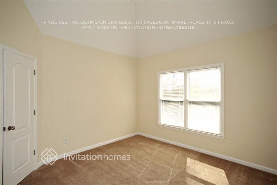 Building Photo - 2049 Mapmaker Dr NE