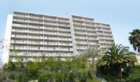 Building Photo - 450 S Grand View St