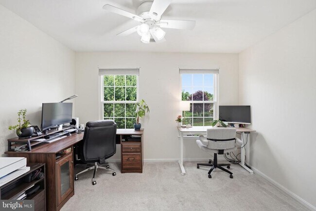 Building Photo - 5710 Ridgedale Dr