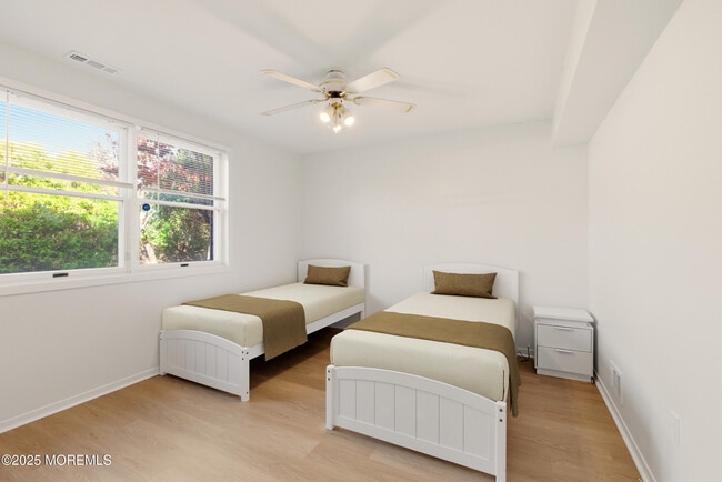 Building Photo - 75 Hickory Hill Rd