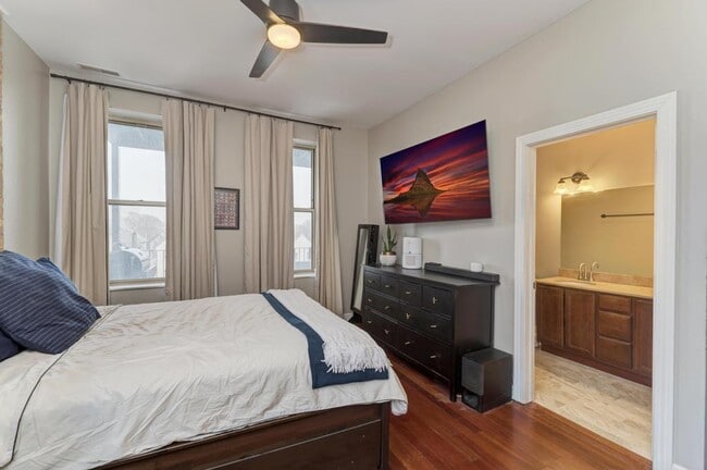 Building Photo - 6501 S Kimbark Ave