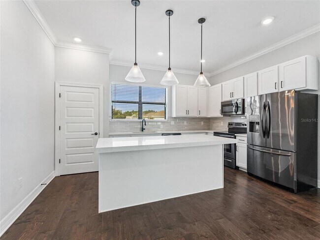 Building Photo - 3421 W Horatio St