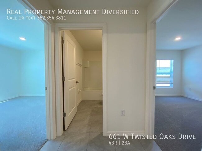 Building Photo - 4801 N Forest Ridge Blvd