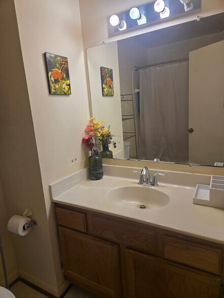 Building Photo - 11435 Appledowre Way