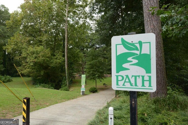 Building Photo - 282 Ardmore Cir NW