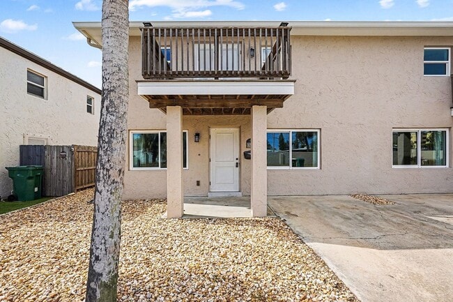 Building Photo - 1280 SR-A1A Unit D