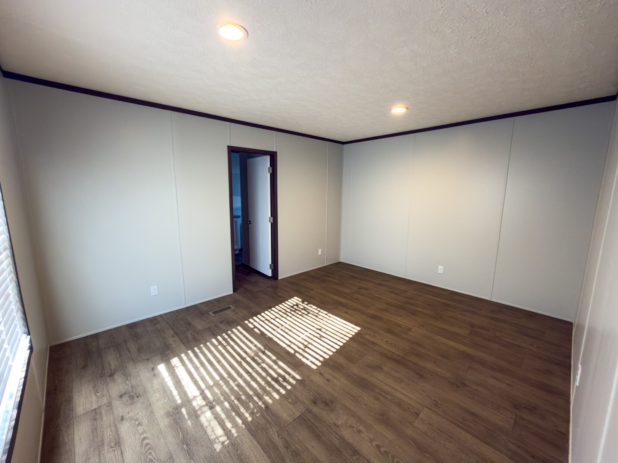 Building Photo - 114 Shady Grove Dr