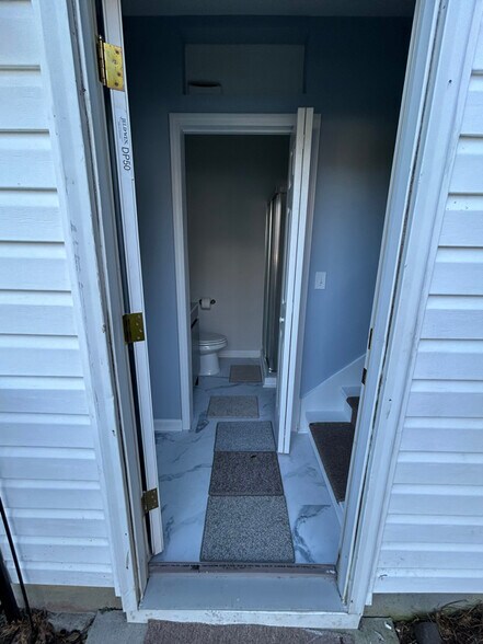 Building Photo - 2412 Brick Dr