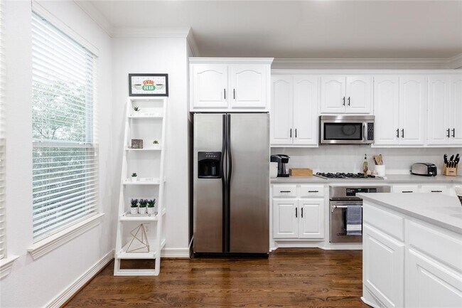 Building Photo - 2619 Colby St