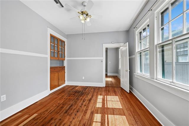 Building Photo - 1537 Annunciation St