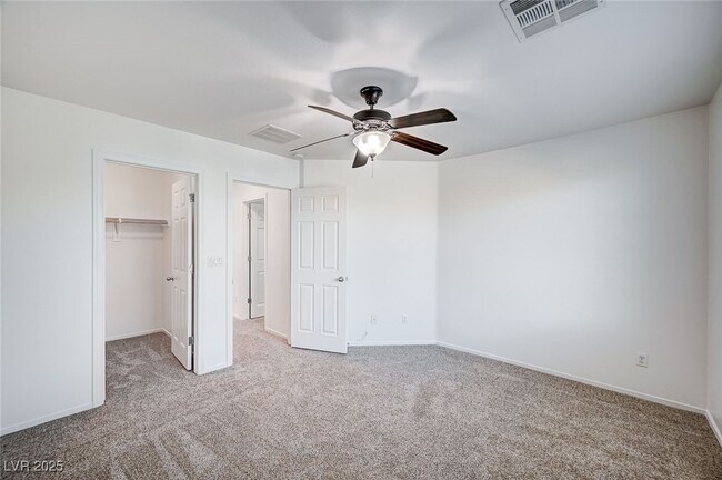 Building Photo - 10837 Hunters Green Ave