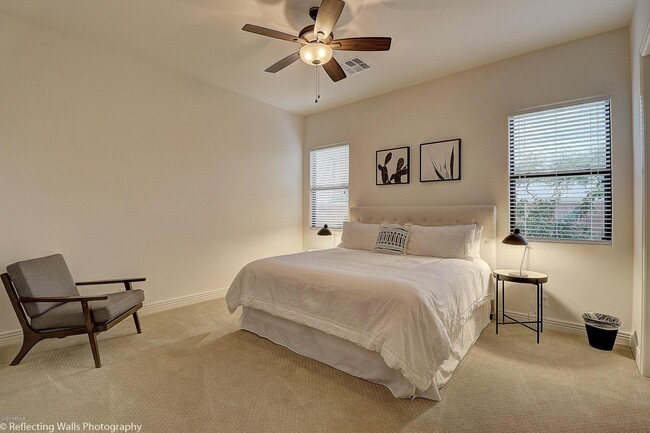 Building Photo - 3163 E Los Altos Ct