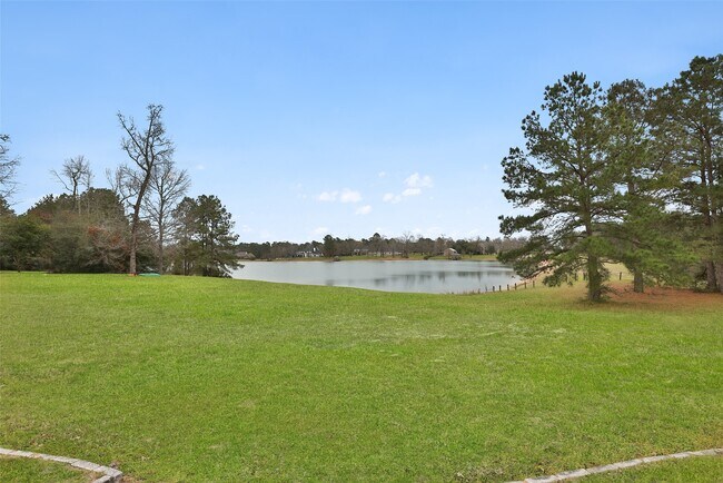 Building Photo - 8543 Crown Lake Ct