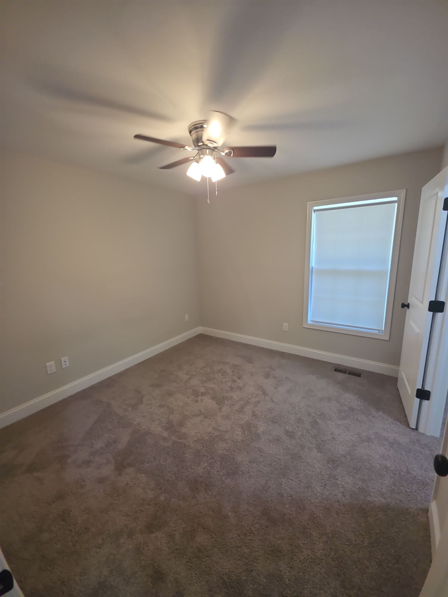 Building Photo - 5206 Oak Point Ct