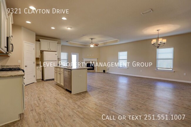 Building Photo - 9321 Clayton Dr