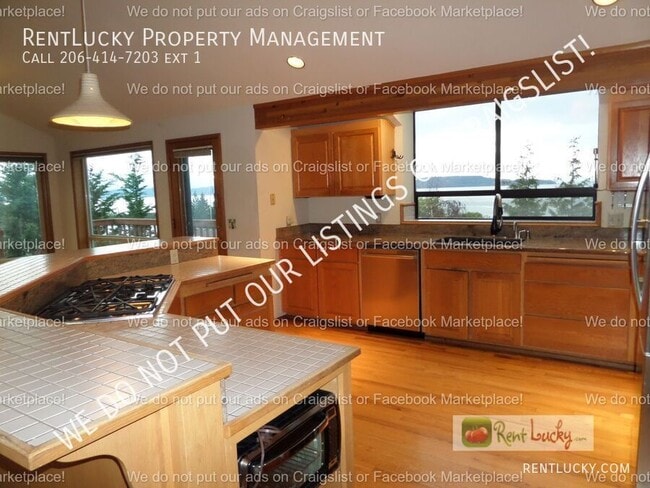 Building Photo - 29633 Marine View Dr SW