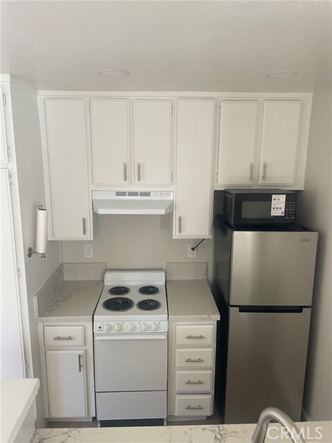 Building Photo - 3703 S Country Oaks Loop