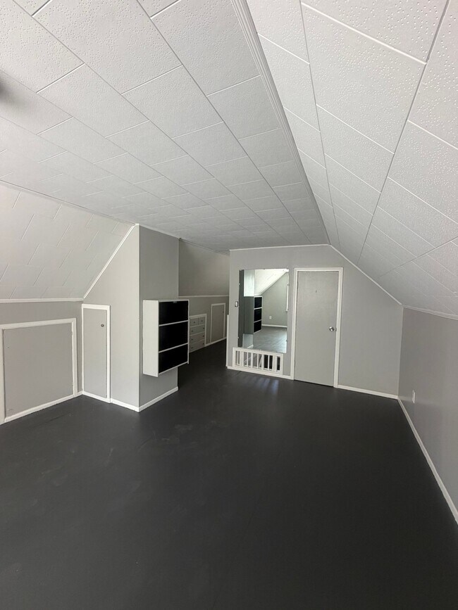 Building Photo - 15829 Beaverland St