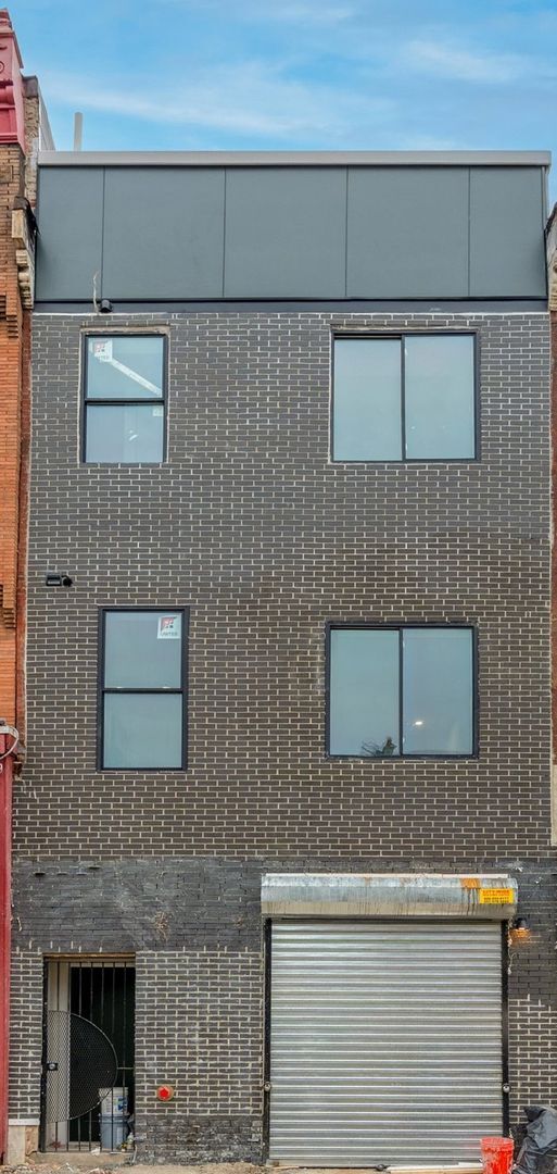 Building Photo - 4025 Lancaster Ave