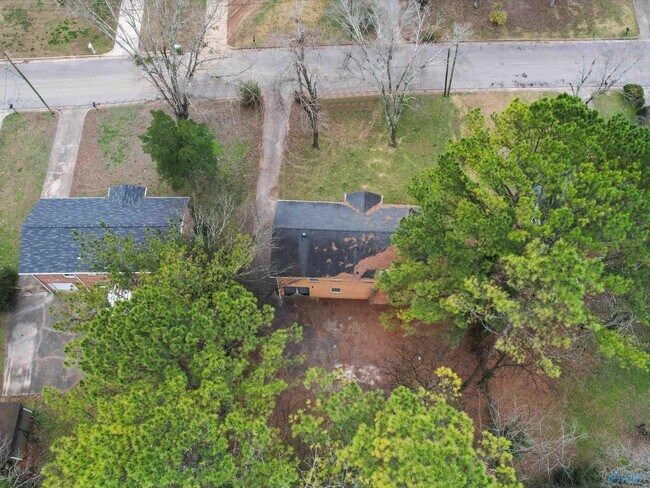 Building Photo - 3912 NW Neptune Dr