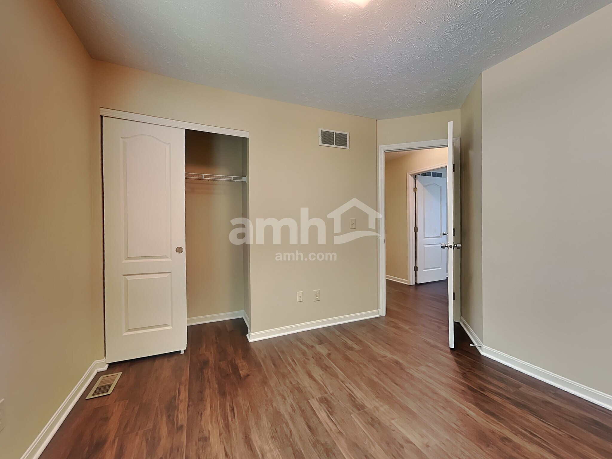 Building Photo - 9143 Pampas Ct