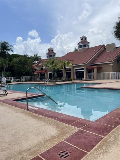 Building Photo - 10500 SW 155th Ct