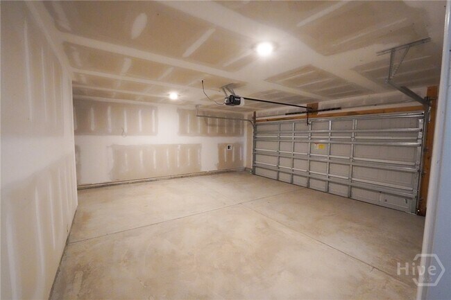 Building Photo - 467 Coconut Dr