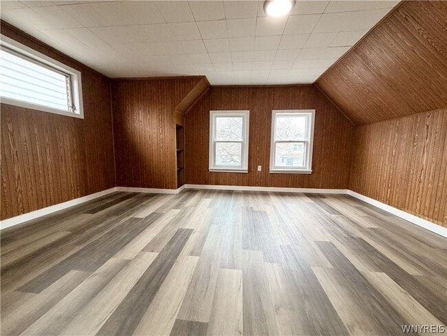 Building Photo - 35 Dorris Ave