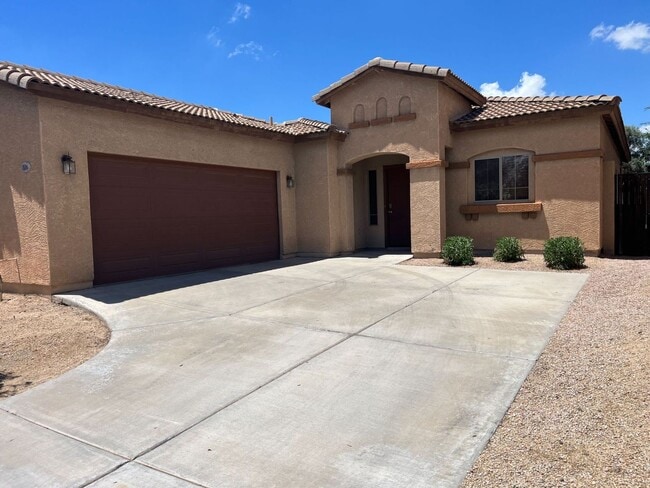 Primary Photo - Desirable Chandler Location!