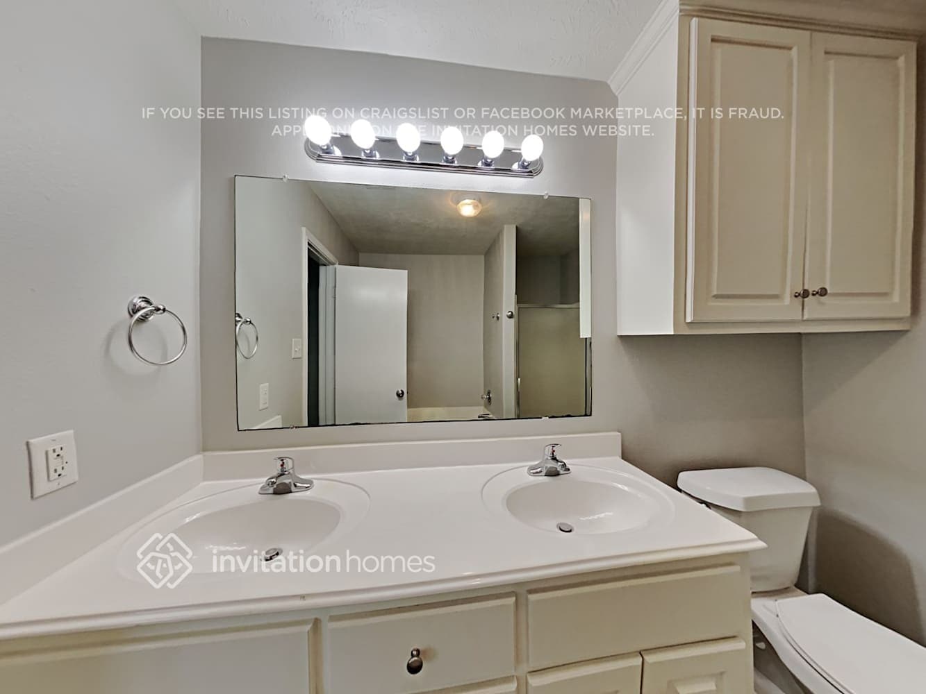 Building Photo - 16355 Long Valley Ct