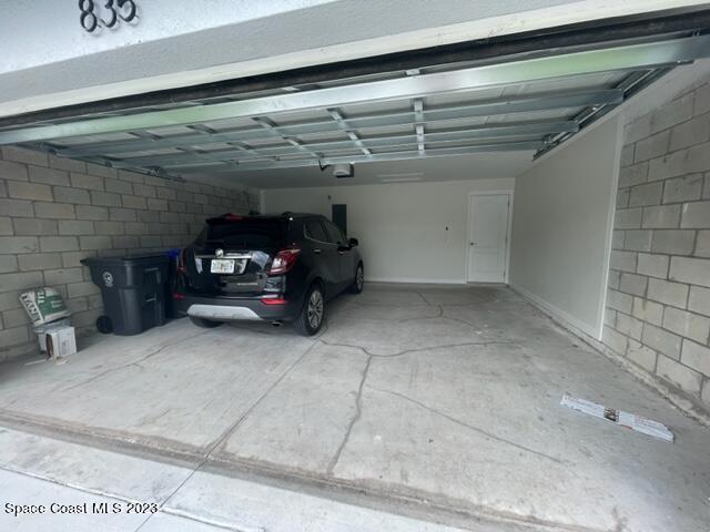 Building Photo - 835 Kenilworth Ct
