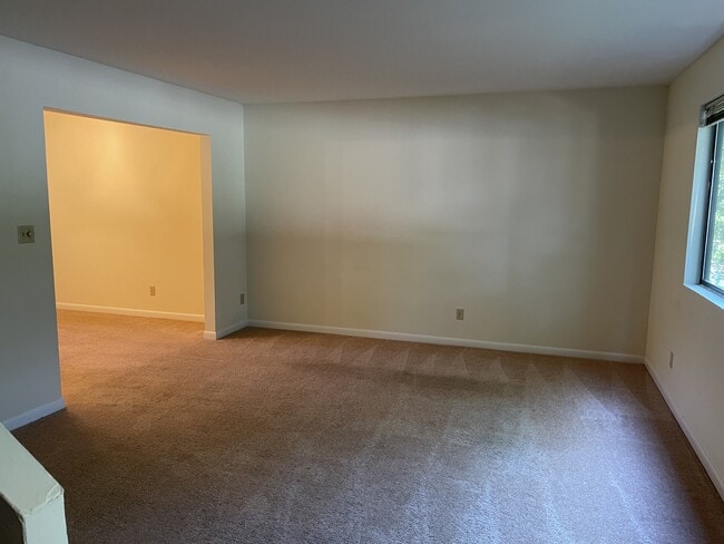 Building Photo - 101 Harvest Dr