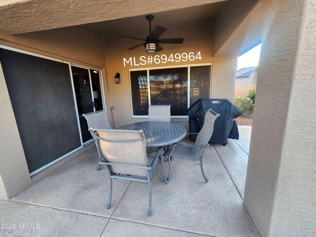 Building Photo - 14750 W Avalon Dr